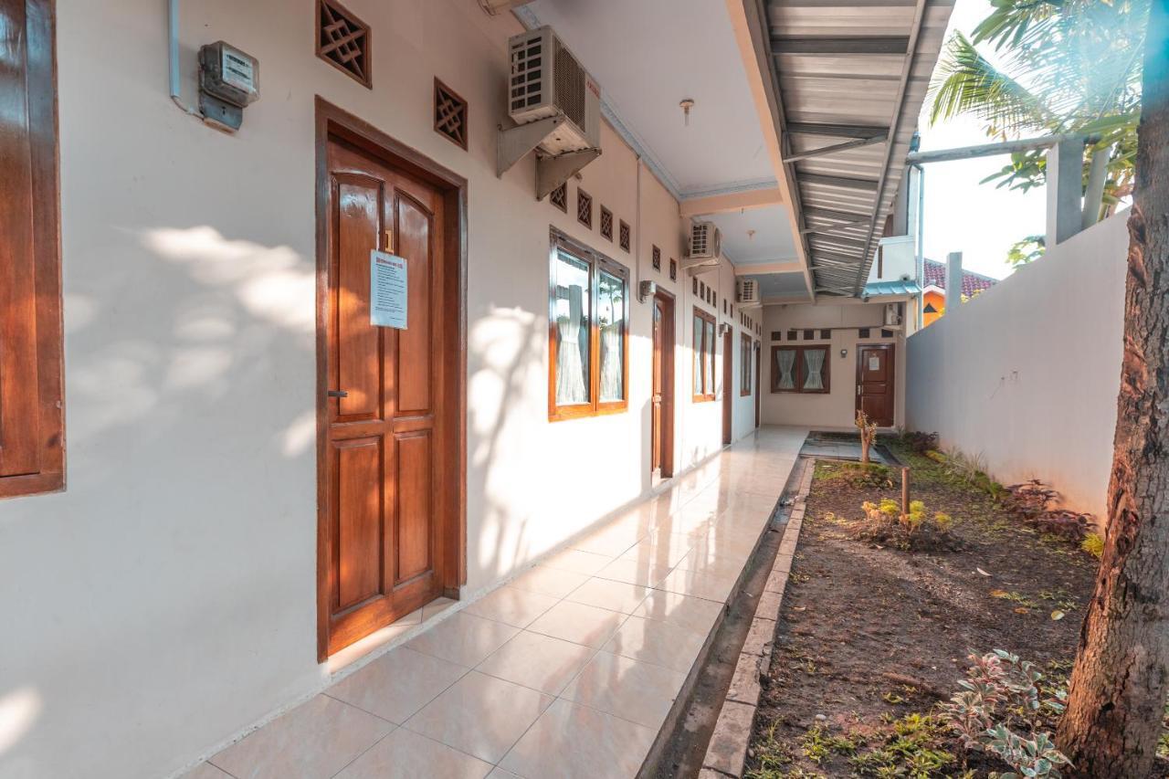 Oyo 2137 D'Colonel Residence Syariah Serang Kültér fotó